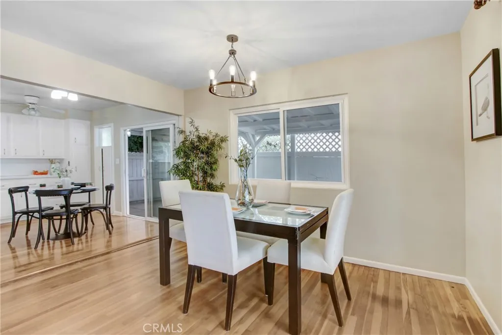 927 Alta Loma Drive, Corona, California 92882 home-pic-11