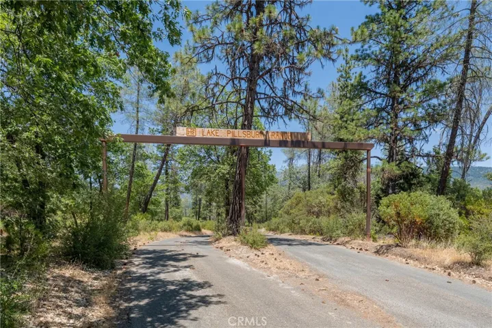 Lake Pillsbury Ranch entry

