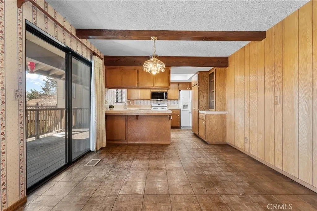 5471 Zurich Drive, Wrightwood, California 92397 home-pic-13