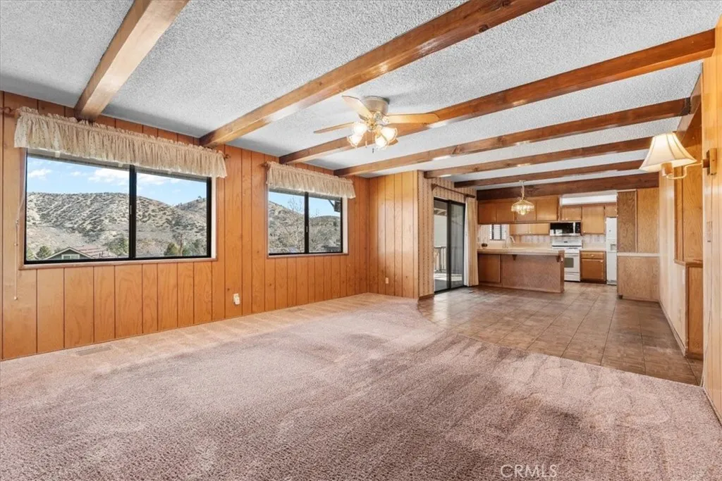 5471 Zurich Drive, Wrightwood, California 92397 home-pic-12