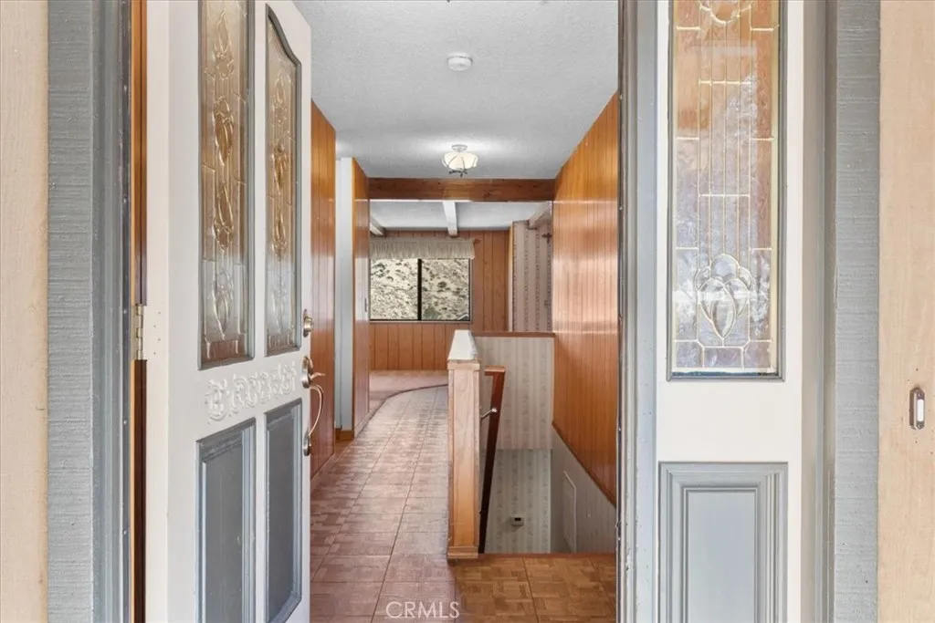 5471 Zurich Drive, Wrightwood, California 92397 home-pic-7