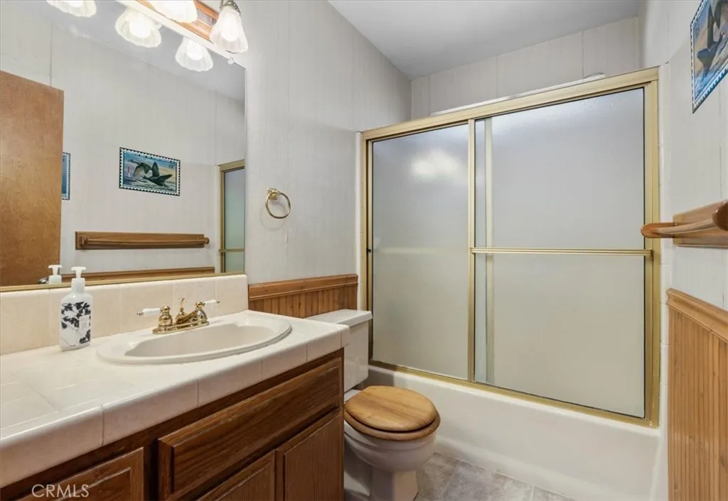 5471 Zurich Drive, Wrightwood, California 92397 home-pic-24