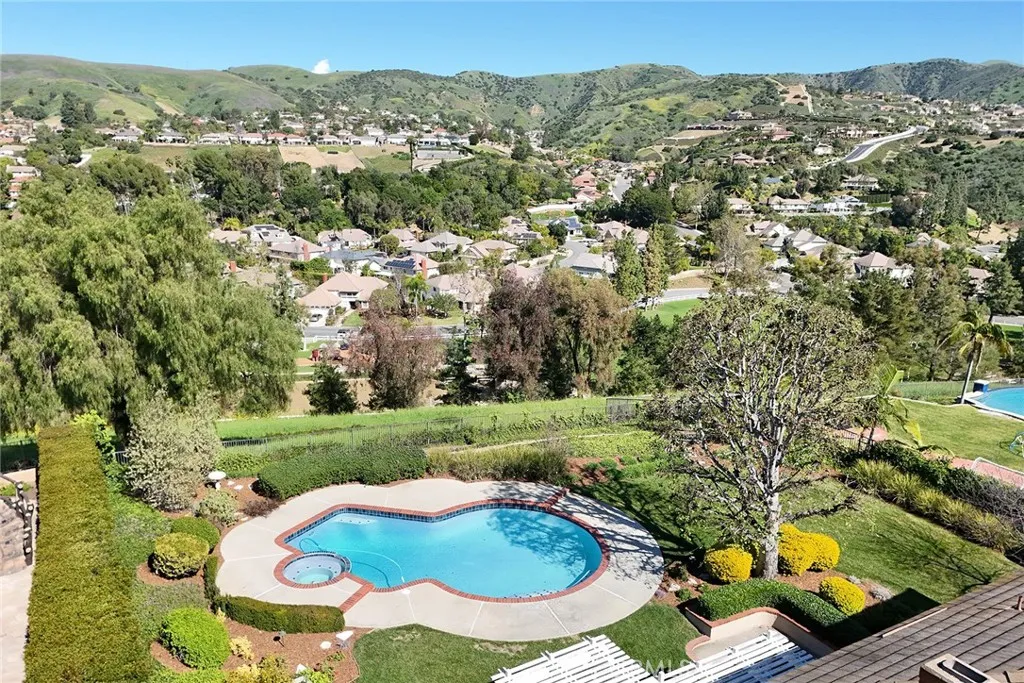 21135 Ridge Park, Yorba Linda, California 92886 home-pic-2
