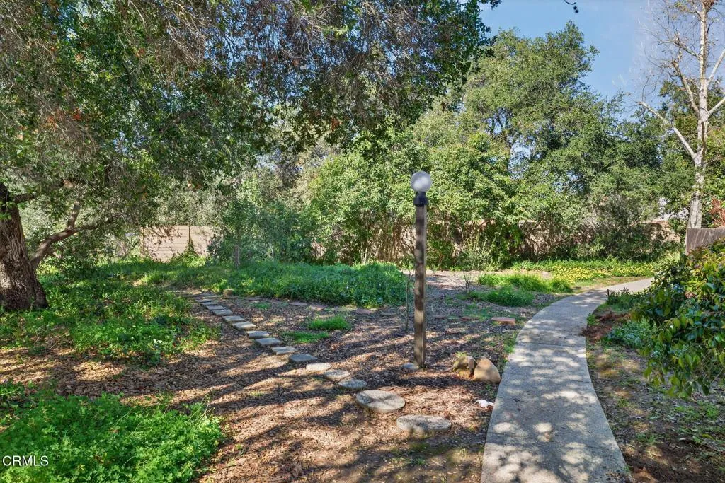 203 N Carrillo Road B, Ojai, California 93023 home-pic-5