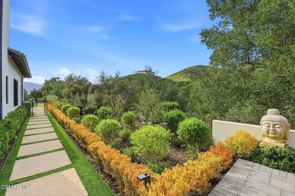 North Walk Path