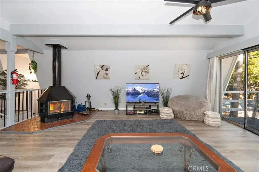 598 Dahlia Drive, Green Valley Lake, California 92341 home-pic-4