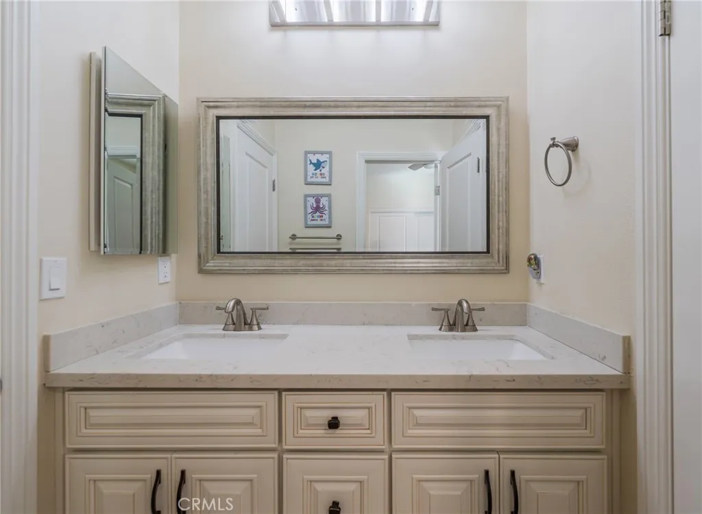 14944 Texaco, Paramount, California 90723 home-pic-17
