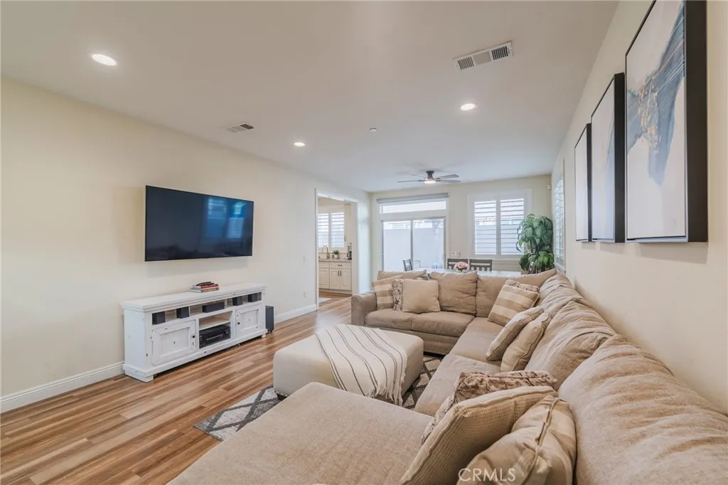 14944 Texaco, Paramount, California 90723 home-pic-2