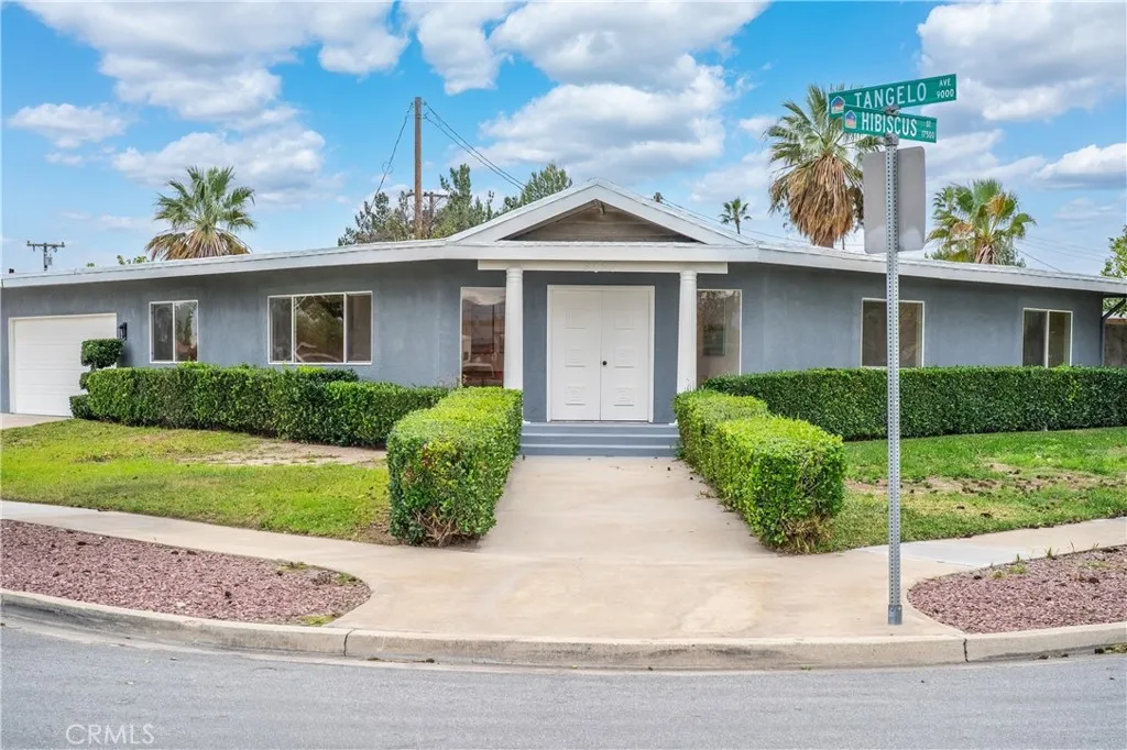 9092 Tangelo, Fontana, California 92335 home-pic-1
