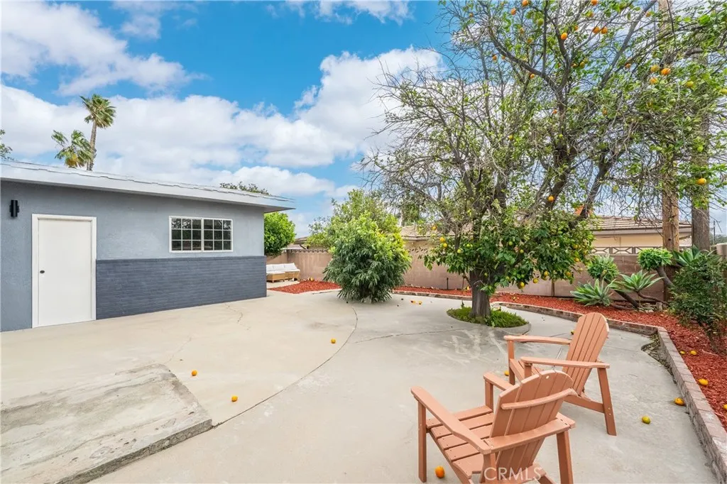 9092 Tangelo, Fontana, California 92335 home-pic-30