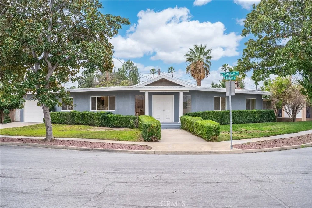 9092 Tangelo, Fontana, California 92335 home-pic-39