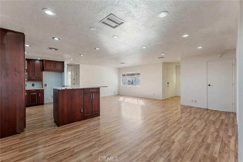 6411 Mountain View, Joshua Tree, California 92252 home-pic-8
