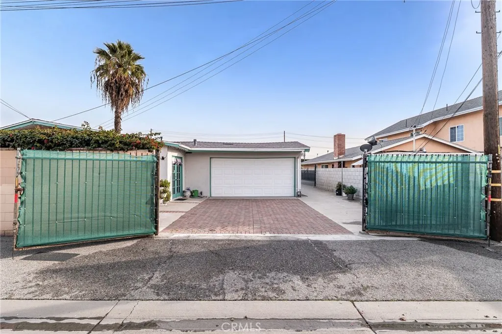 911 E La Verne, Pomona, California 91767 home-pic-28