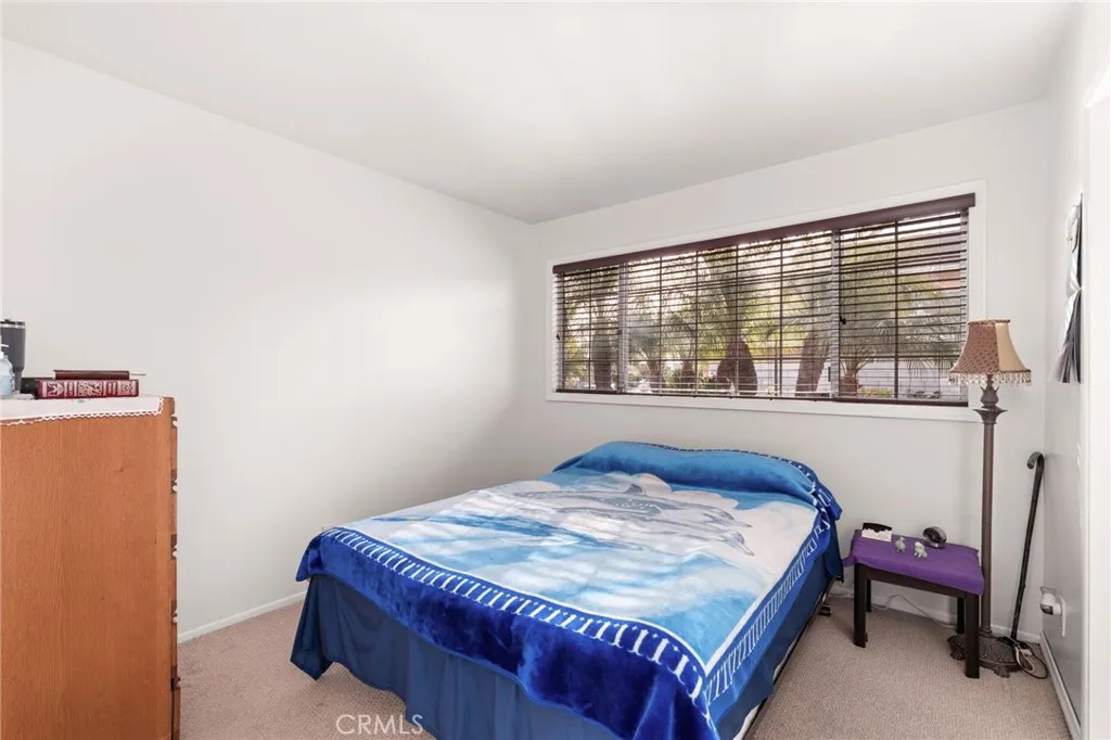 911 E La Verne, Pomona, California 91767 home-pic-15