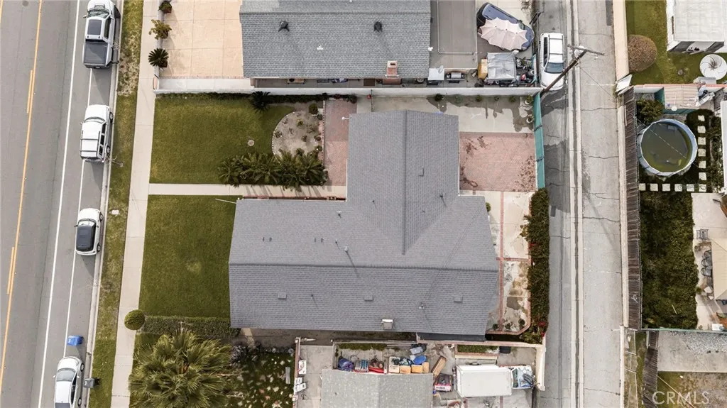 911 E La Verne, Pomona, California 91767 home-pic-35