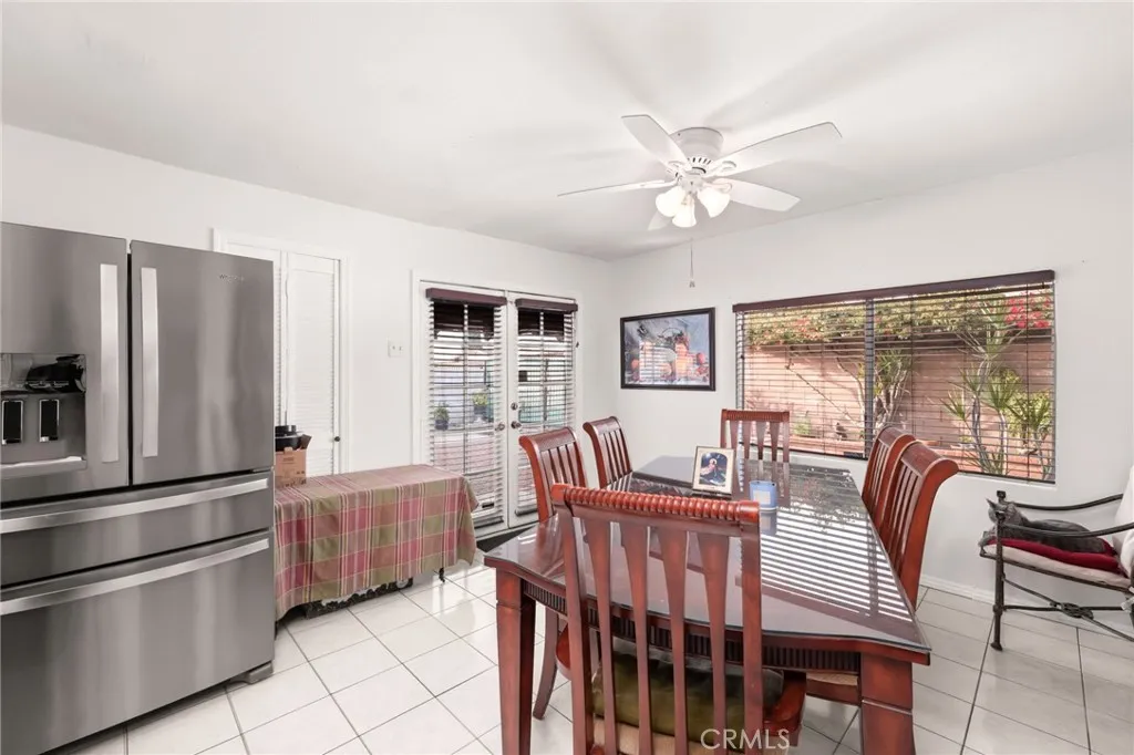 911 E La Verne, Pomona, California 91767 home-pic-13