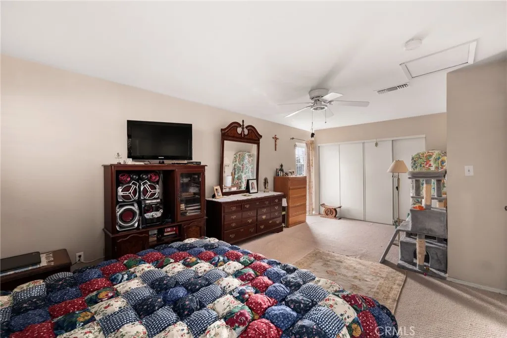 911 E La Verne, Pomona, California 91767 home-pic-18