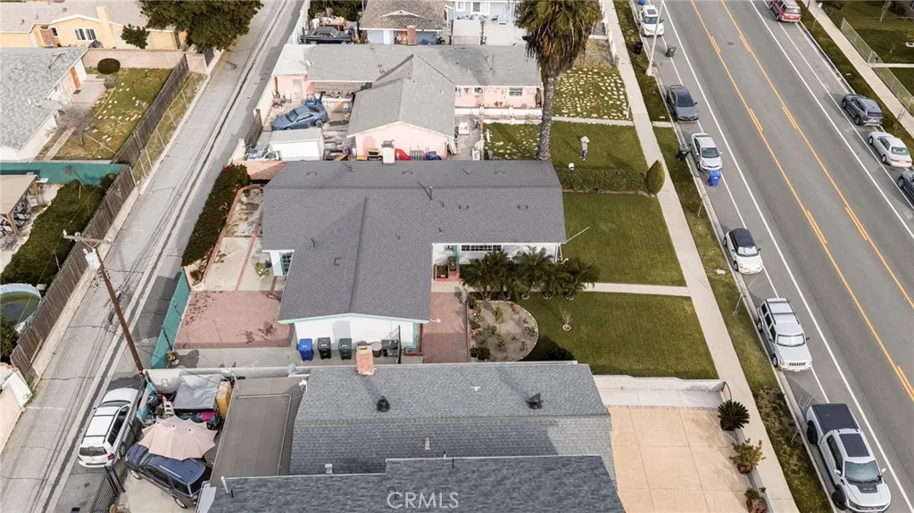 911 E La Verne, Pomona, California 91767 home-pic-37