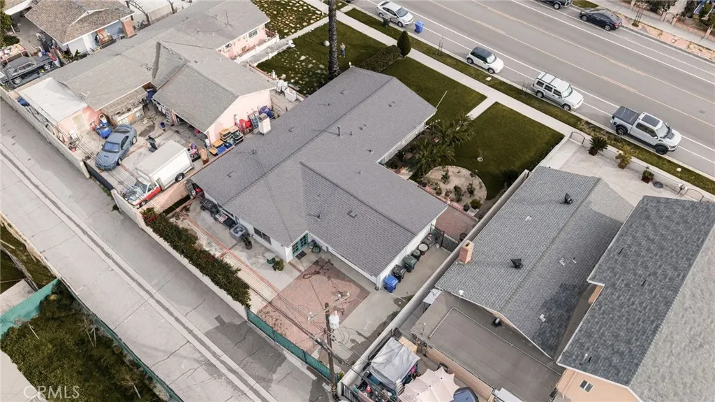 911 E La Verne, Pomona, California 91767 home-pic-36