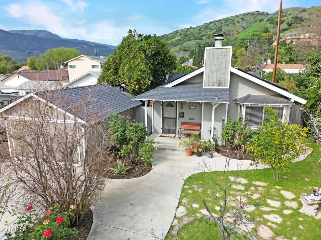 345 Blaine Avenue, Fillmore, California 93015 home-pic-1
