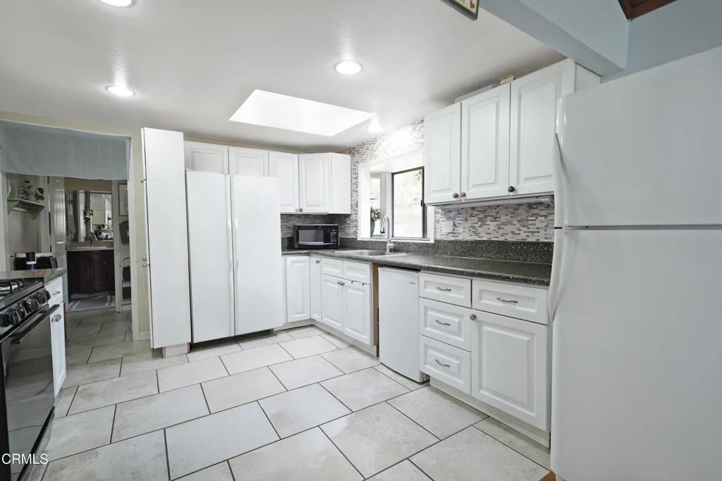 345 Blaine Avenue, Fillmore, California 93015 home-pic-8