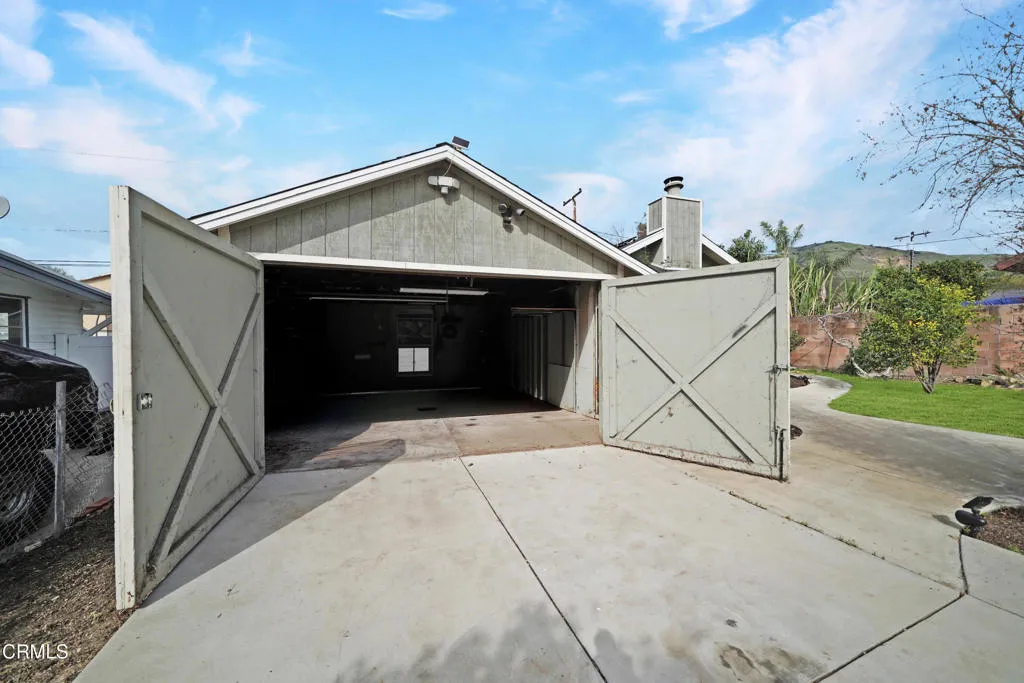 345 Blaine Avenue, Fillmore, California 93015 home-pic-24