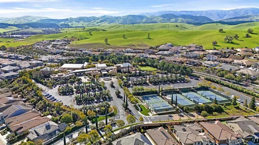 2000 2000 Tempranillo Ln, Brentwood, California 94513