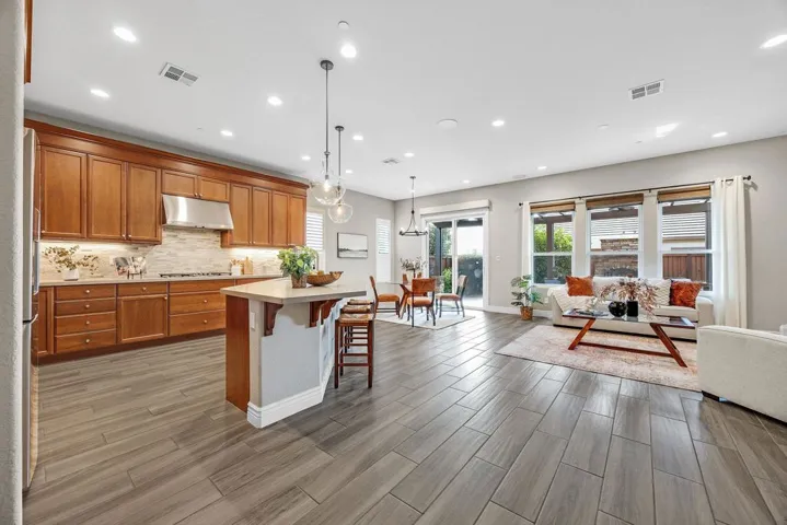 2000 2000 Tempranillo Ln, Brentwood, California 94513