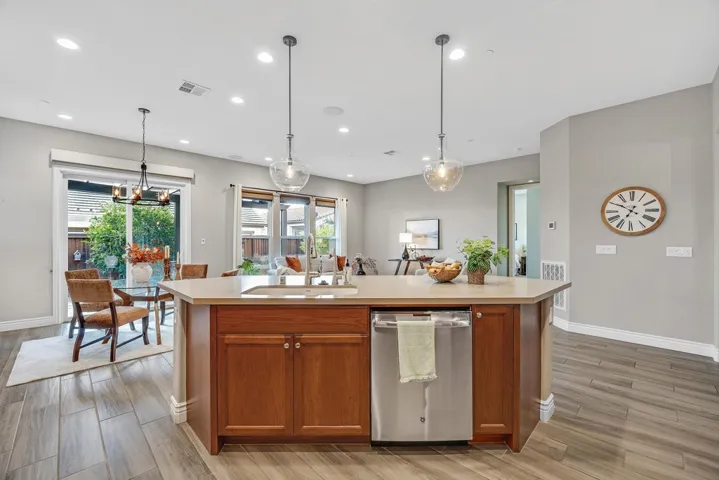 2000 2000 Tempranillo Ln, Brentwood, California 94513