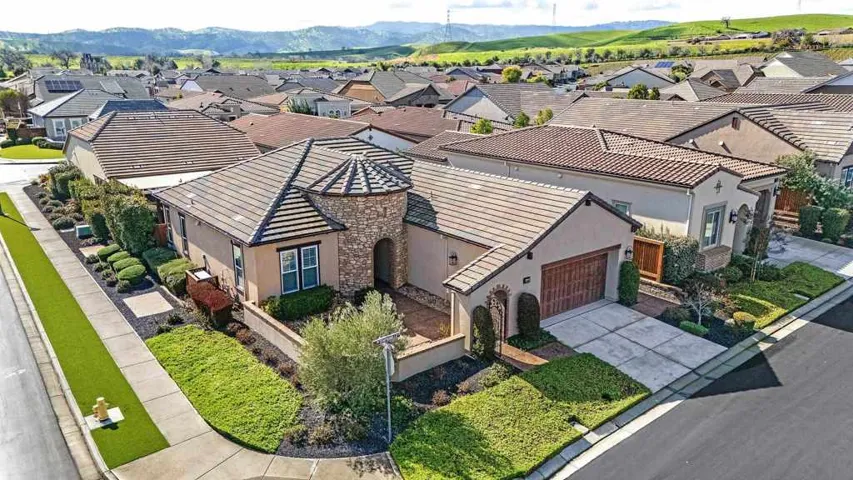 2000 2000 Tempranillo Ln, Brentwood, California 94513