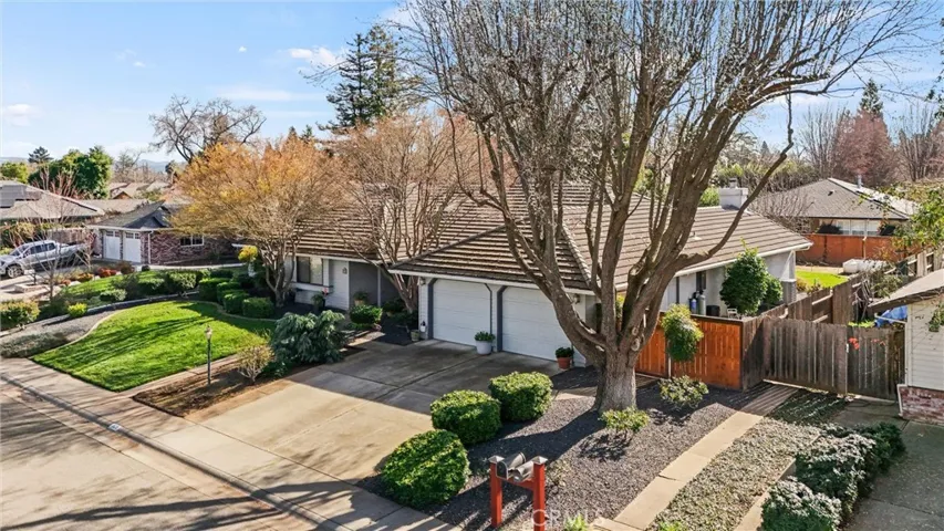 529 Countryside Lane, Chico, California 95973