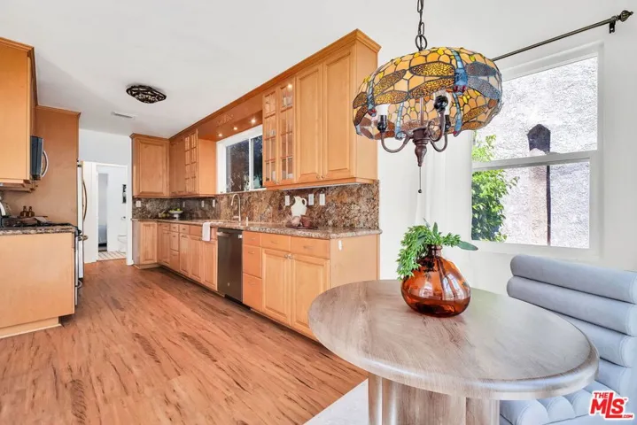 851 S Orange Drive, Los Angeles, California 90036