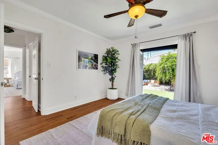 851 S Orange Drive, Los Angeles, California 90036