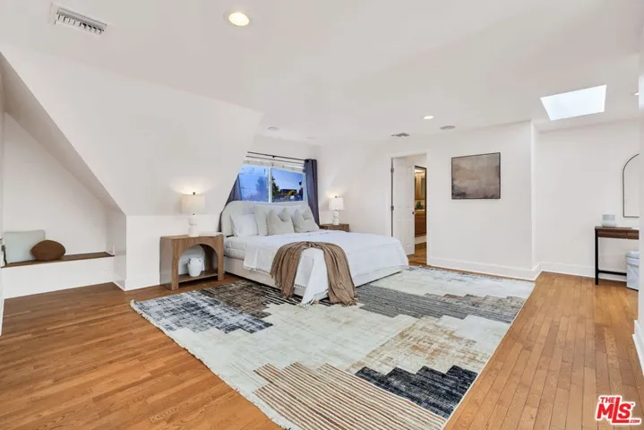 851 S Orange Drive, Los Angeles, California 90036