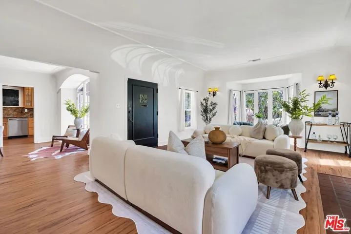851 S Orange Drive, Los Angeles, California 90036