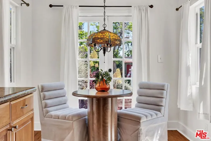 851 S Orange Drive, Los Angeles, California 90036