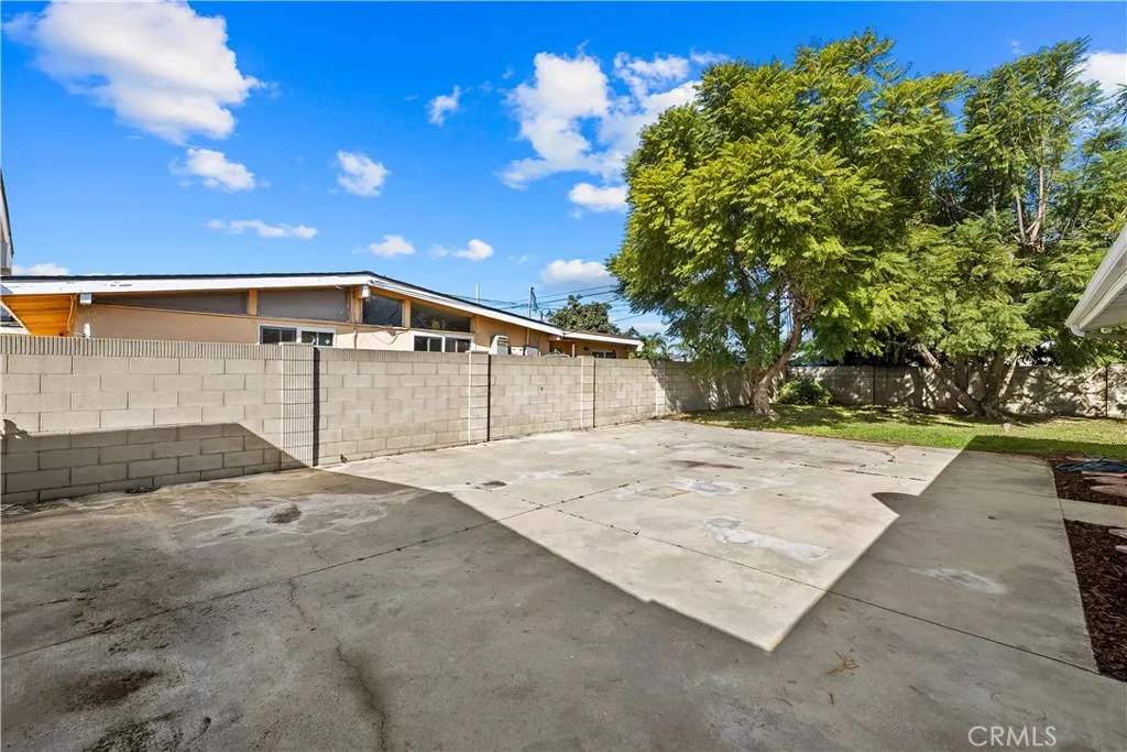 7761 Davmor, Stanton, California 90680 home-pic-28