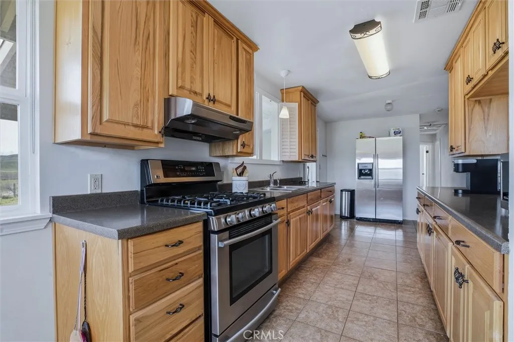800 Truesdale Road, Shandon, California 93461 home-pic-5