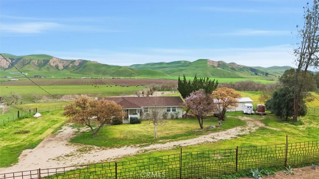 800 Truesdale Road, Shandon, California 93461 home-pic-35