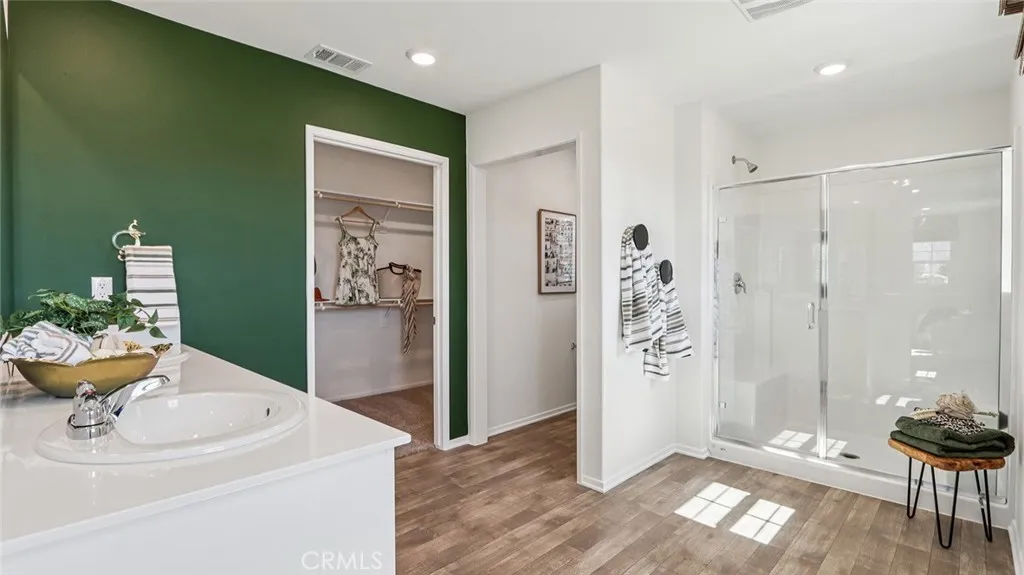 30968 Olas Court, Lake Elsinore, California 92530 home-pic-30