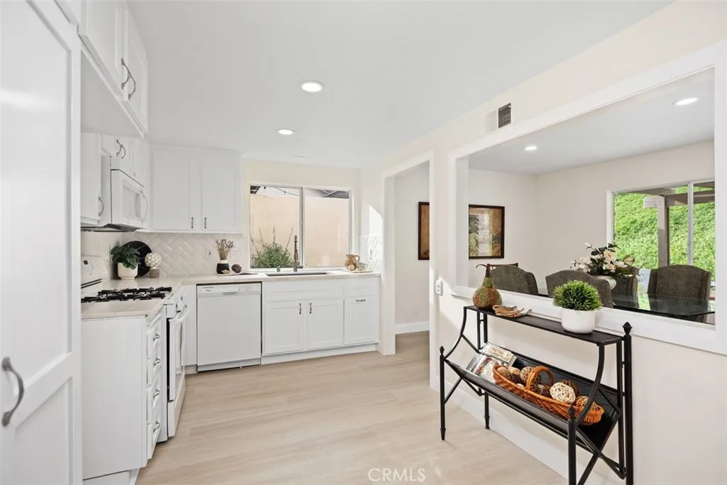 23581 Ribalta, Mission Viejo, California 92692 home-pic-9