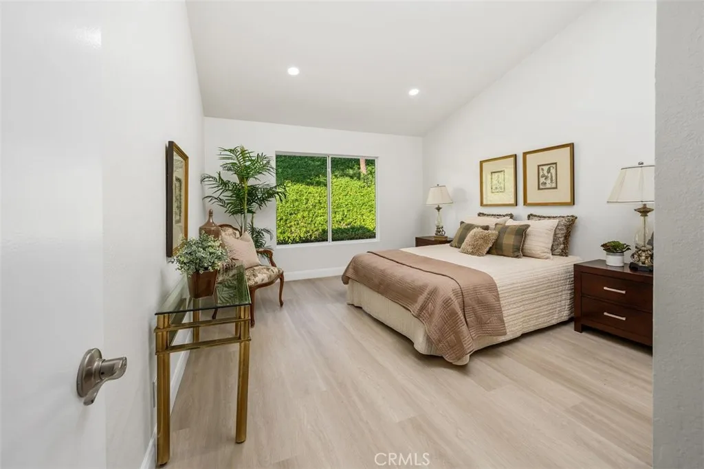 23581 Ribalta, Mission Viejo, California 92692 home-pic-11