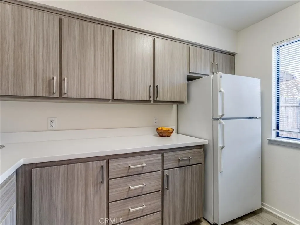 676 N 12th Street  home-pic-15