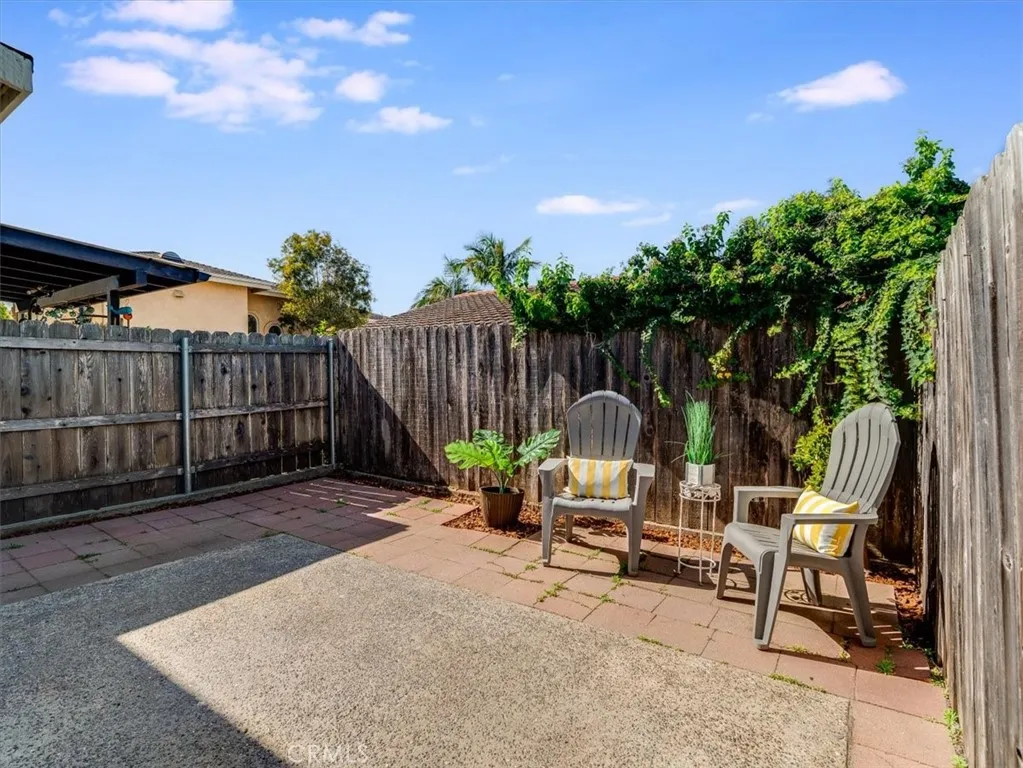 676 N 12th Street  home-pic-28
