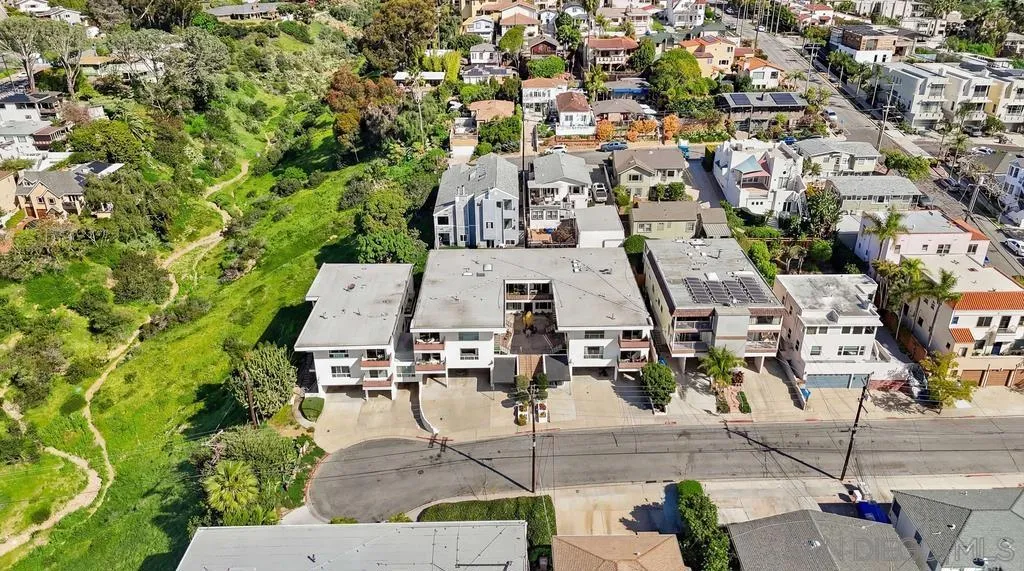1828 Linwood St 1, San Diego, California 92110 home-pic-27