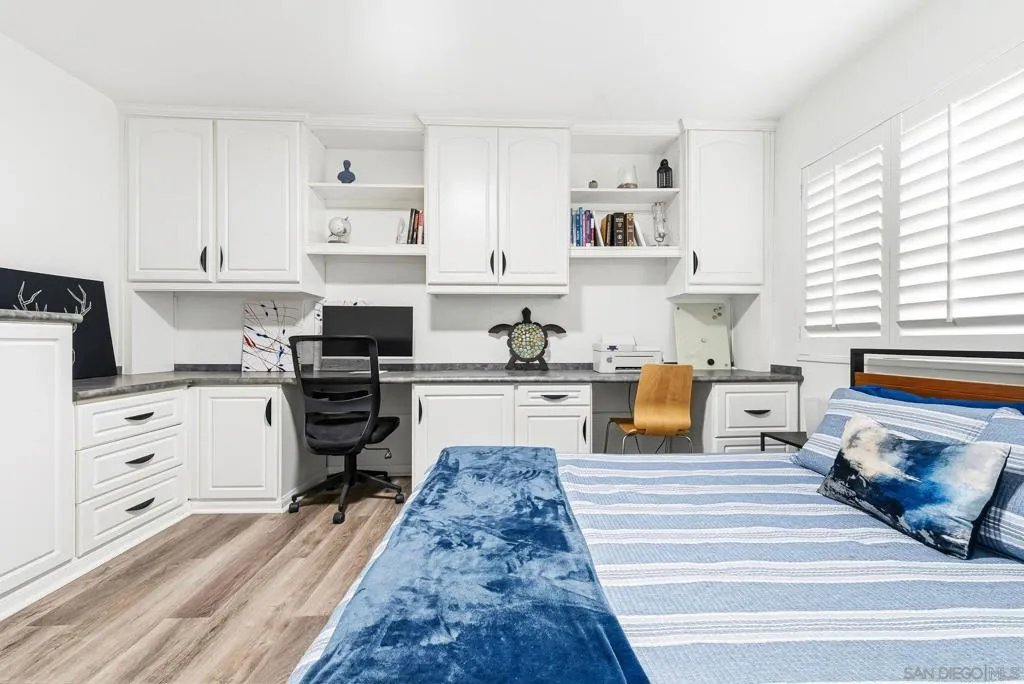 1828 Linwood St 1, San Diego, California 92110 home-pic-19