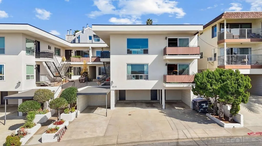 1828 Linwood St 1, San Diego, California 92110 home-pic-1