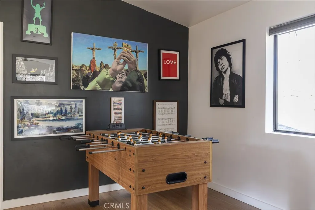 32945 Juniper Lane, Green Valley Lake, California 92341 home-pic-16