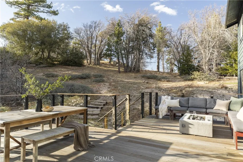 32945 Juniper Lane, Green Valley Lake, California 92341 home-pic-21
