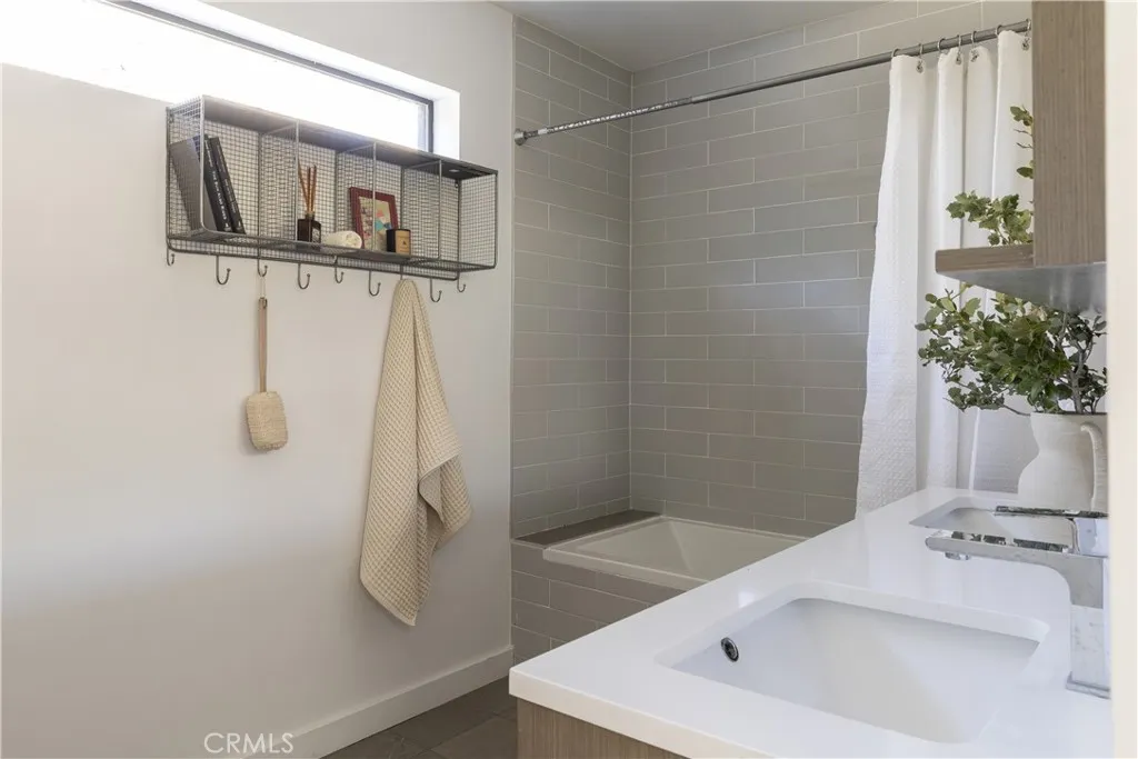 32945 Juniper Lane, Green Valley Lake, California 92341 home-pic-20